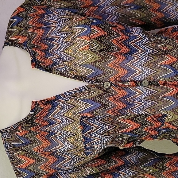 KUT FROM THE KLOTH Zigzag Rainbow Chiffon Button Down Tie Waist Festival Shirt - Picture 5 of 10